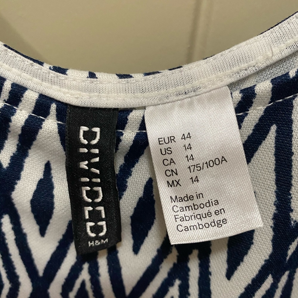 H&M Divided Blue White Dress - Picture 4 of 8